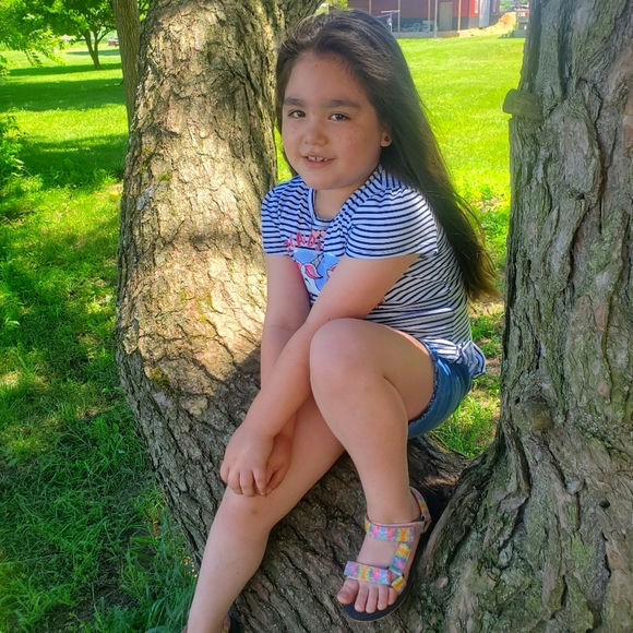 Meet your Posher, Renee - Picture 2 of 4